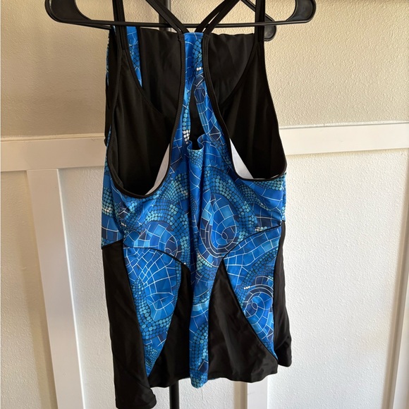 Plus Size 2X Blue Geometric Swim Tank & Capri Set Lined Swim Leggings - Picture 3 of 9